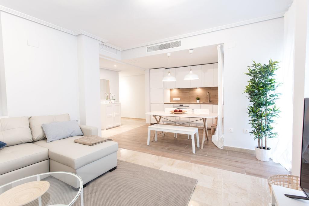 The Lucky Flats - Pintor Sorolla Apartment Alicante Luaran gambar